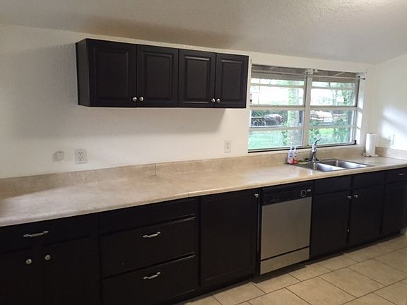 2nd image of 1001 E 32nd Ave