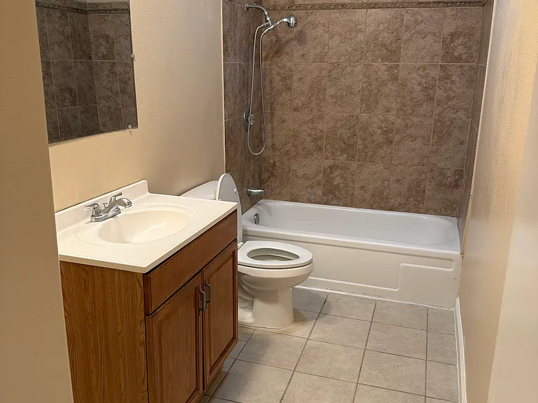 1059 Dill Way — Photo 3
