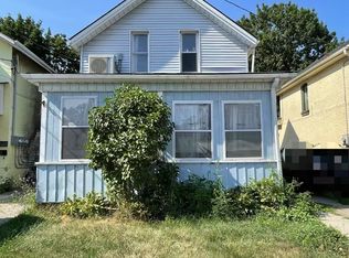 28 Mary St #2, Brantford, ON N3S 3A8