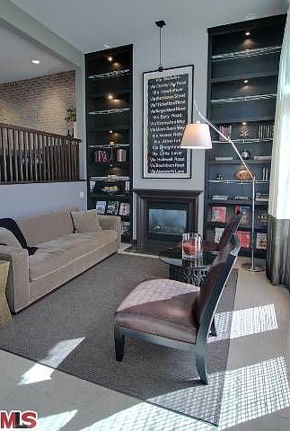 1st image of 5700 Seawalk Dr APT 4