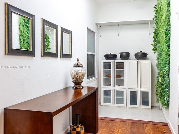 3rd image of 20345 NE 10th Ct