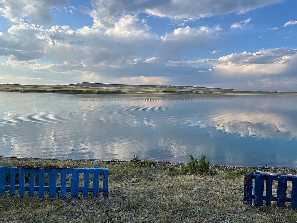 Beautiful lake property!