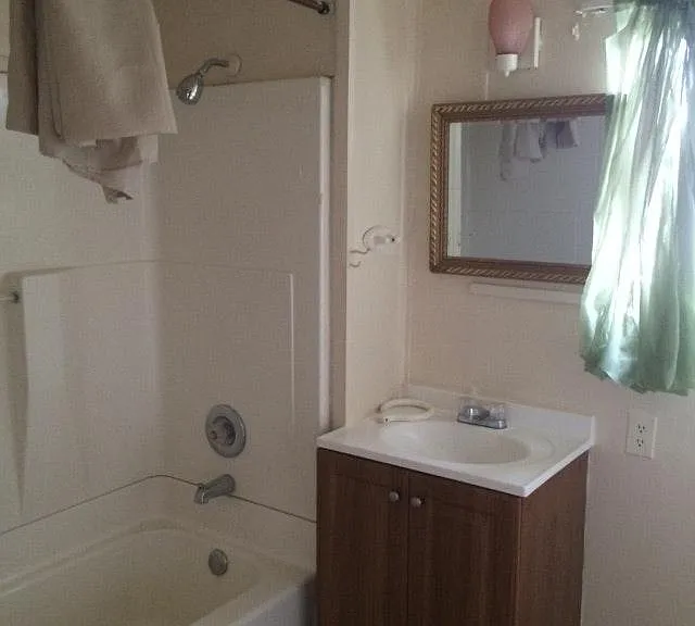 2871 Louis Ave — Photo 6