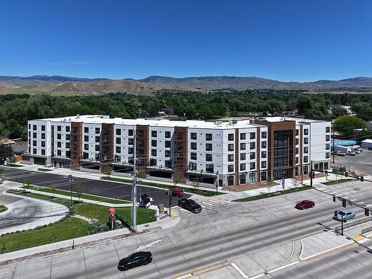Wilson Station Apartments — Photo 18