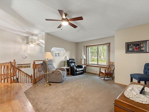 5th image of 16715 Paul Rd