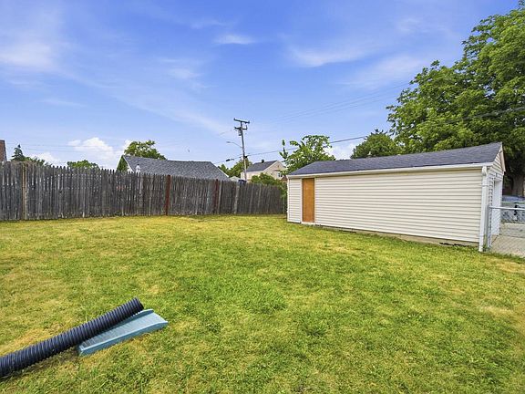 2nd image of 4022 N 49th STREET