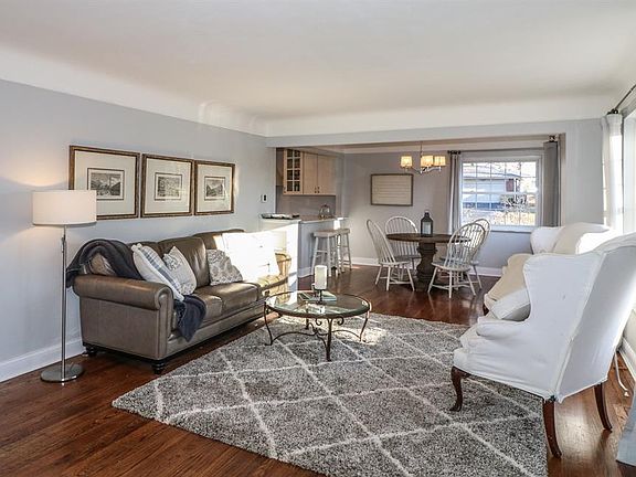 3rd image of 7881 Gwenwyn Dr