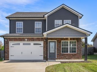 611 Hollow Crst, Clarksville, TN 37042