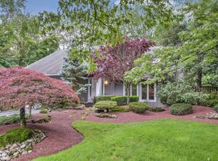 216 Villanova Pl, Matawan, NJ 07747