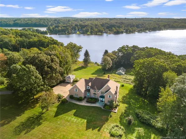 836 Bolton Road, Vernon, CT 06066