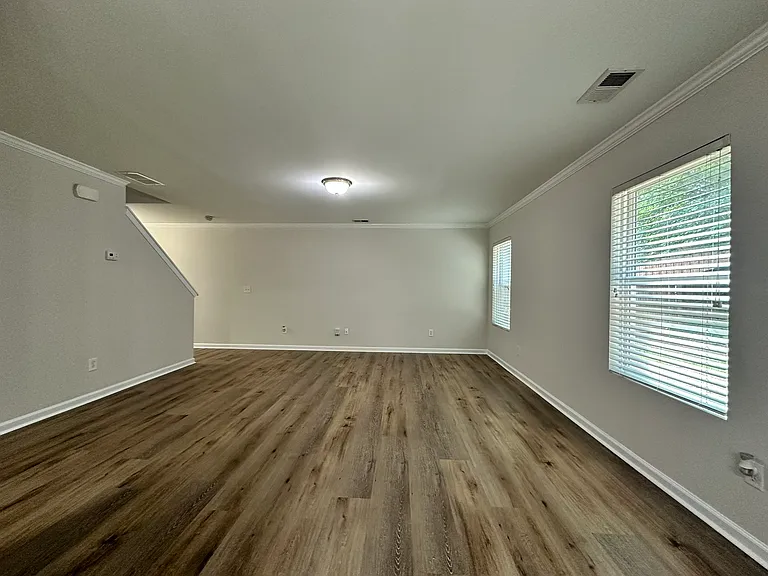 3340 Griffin Way — Photo 8