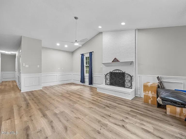 429 Crows Nest Ln — Photo 5