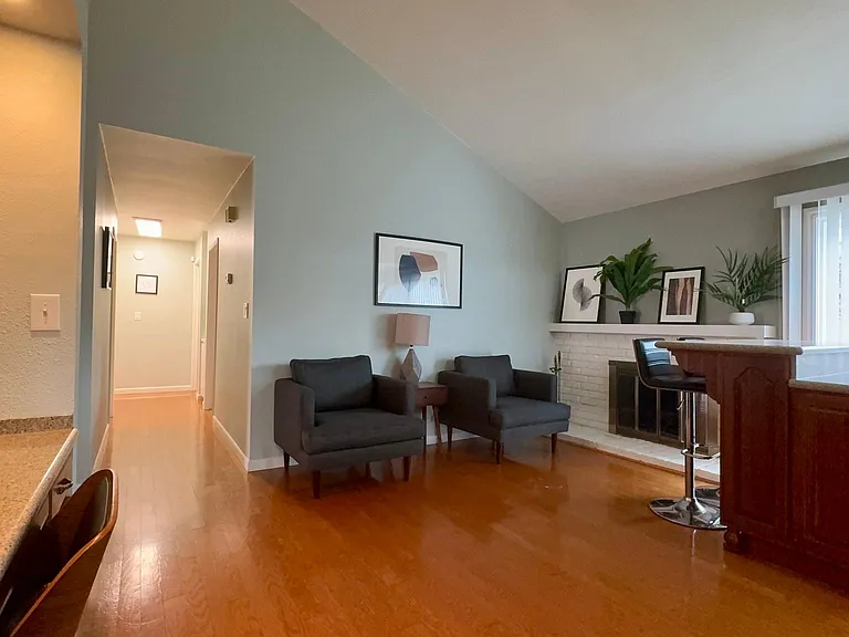1391 Hardy Pl — Photo 13