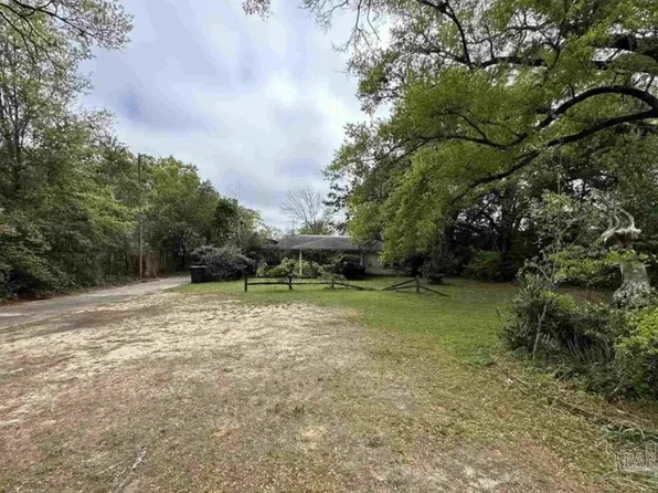 6913 W Jackson St, Pensacola, FL 32506