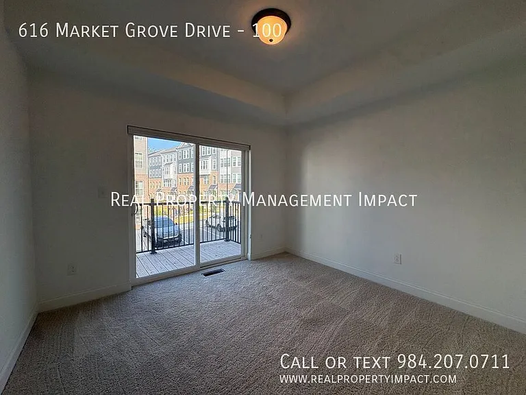 616 Market Grove Dr #100 — Photo 34