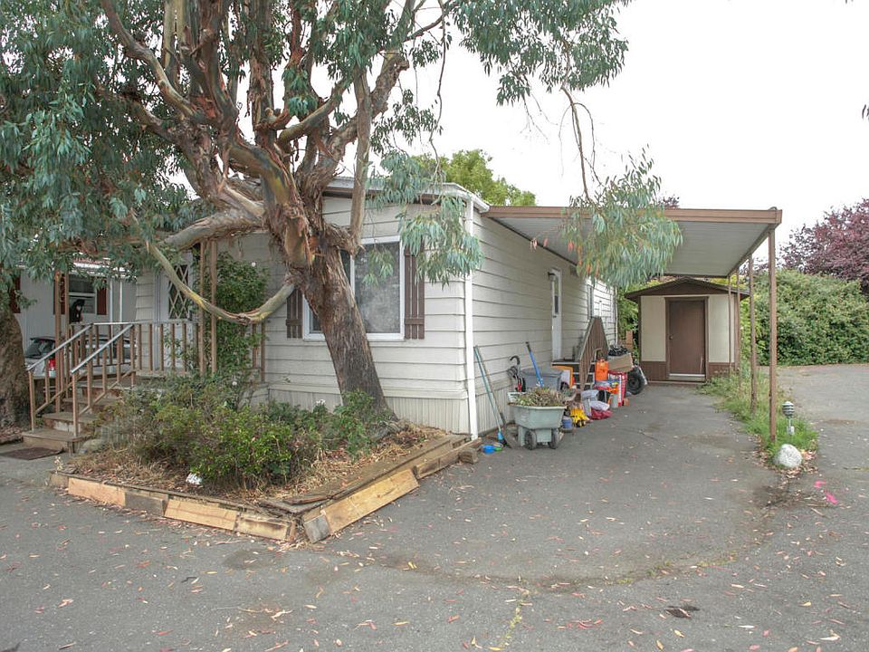 1st image of 2399 Meadowbrook Dr
