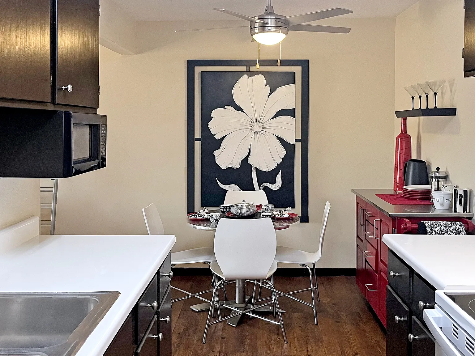 Kensington Woods Apartments — Photo 3