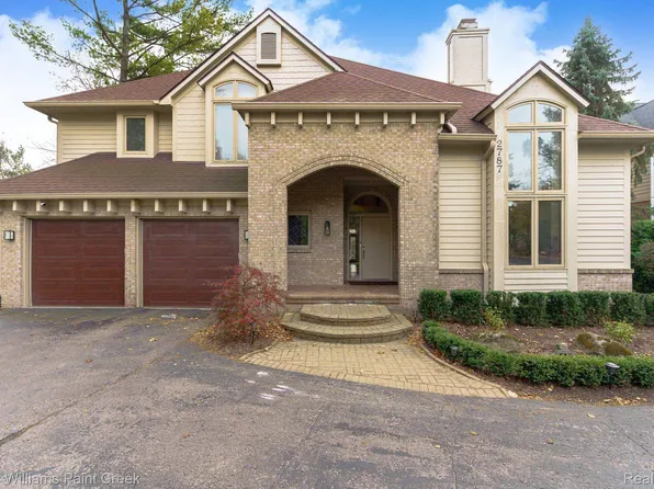 2787 Nicole Ct, West Bloomfield, MI 48324