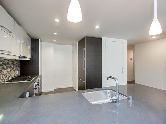 4th image of 420 Mission Bay Blvd N Unit 121