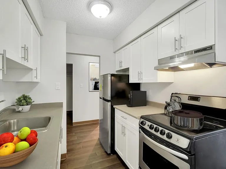 751 Clarke Rd — Photo 9