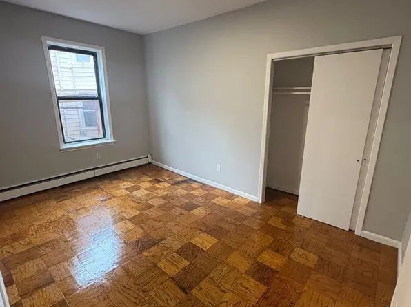 609 Van Cortlandt Park Ave #1, Yonkers, NY 10705