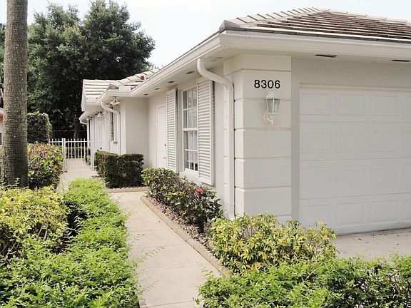 Home For Sale In Garden Oaks