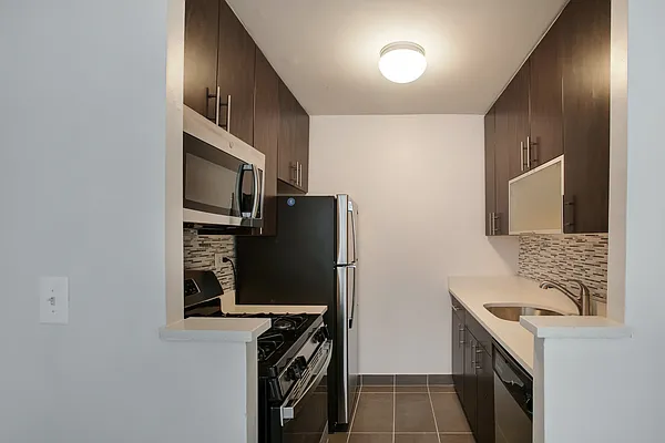 Rented by Algin Management | media 7