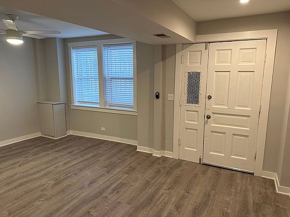 5th image of 3037 N Southport Ave #0