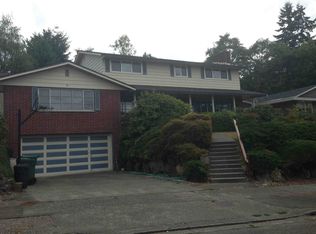 4011 NE 98th St, Seattle, WA 98115
