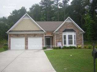 30 Honeysuckle Ln, Fairburn, GA 30213