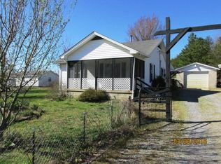 7301 Lovelaceville Rd, Paducah, KY 42001