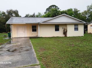 2712 Myrtle Ave, Mims, FL 32754