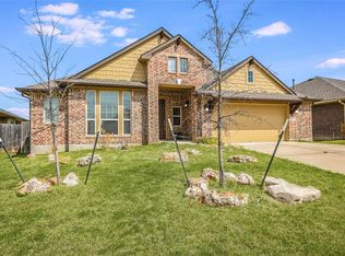 128 W Highfield St, Hutto, TX 78634
