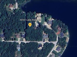 10101 Lake Ridge Ct, Hillsboro, MO 63050