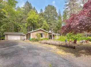 5520 Riverbanks Rd, Grants Pass, OR 97527