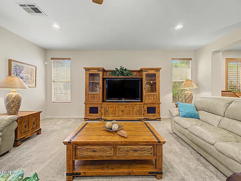 22568 W Shadow Dr — Photo 8