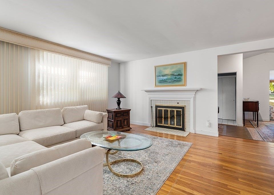 175 Cochituate Rd, Wayland, MA 01778 Zillow