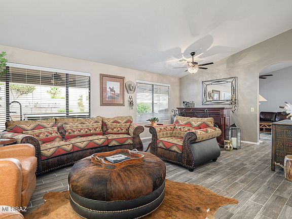 4th image of 38459 S Bellrock Ct