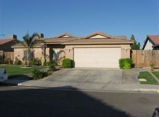 701 Calle Del Sol St, Bakersfield, CA