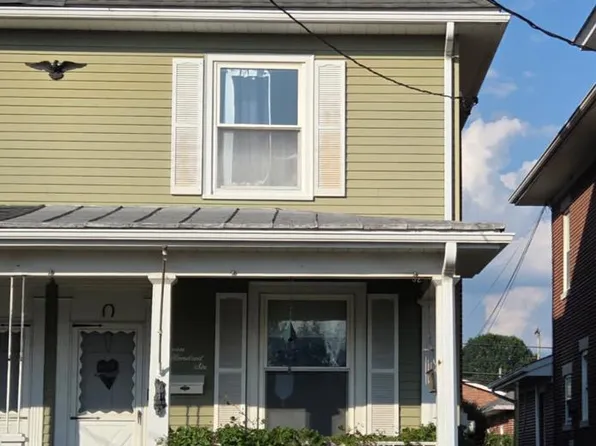 706 N Railroad St, Palmyra, PA 17078