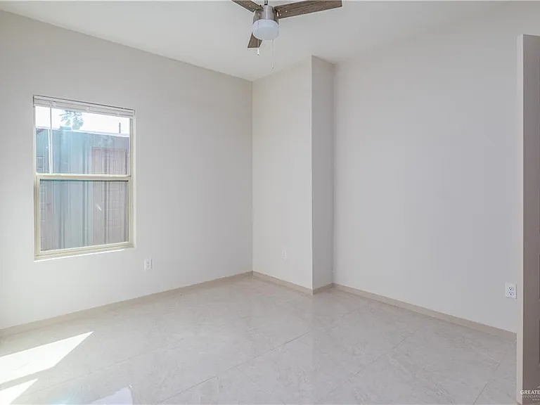 2114 Galveston Ave #2 — Photo 10