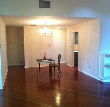 5th image of 420 Oak Haven Dr