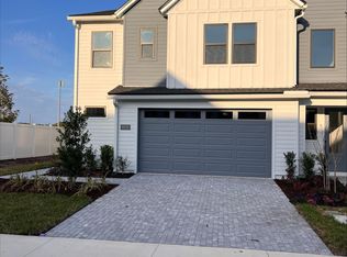 9773 Calculus Ct, Jacksonville, FL 32256