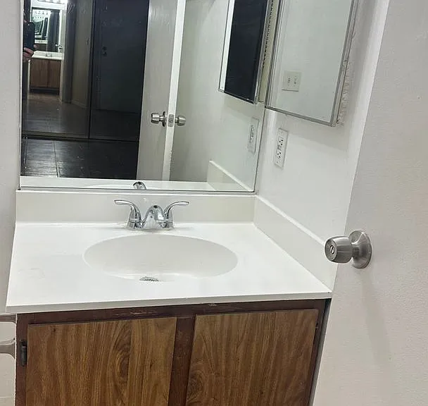 425 N Lamb Blvd #G — Photo 13