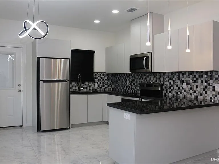 907 N Blair Ave #3 — Photo 6