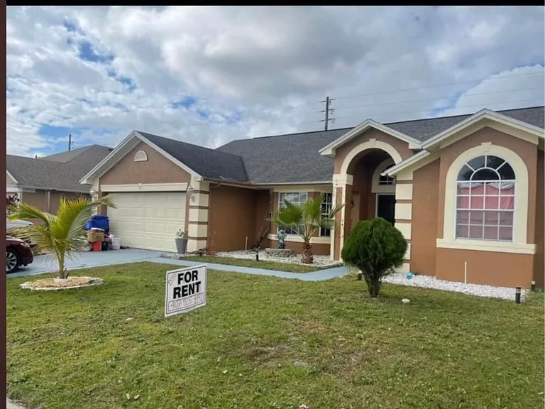 124 Moss Bluff Rd — Photo 1