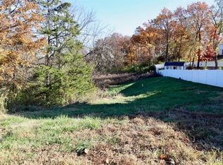 3702 Yaeger Rd, Saint Louis, MO 63129