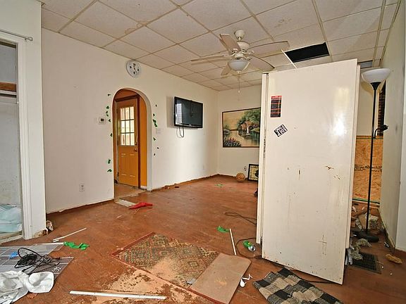 4th image of 22 E Prospect Ave