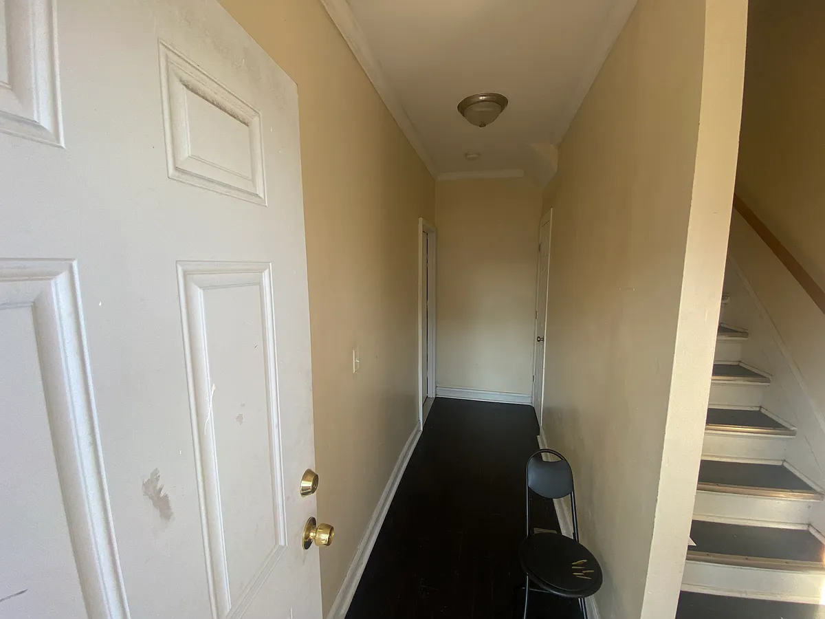 Building Photo - 14 Fern Ave #1
