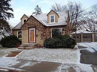 724 Madison St, Little Chute, WI 54140